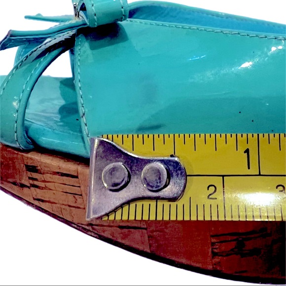 Christian Dior, Shiny Tiffany Blue Slingback Heels (tiny flaw) - 7.5/37.5 - Picture 6 of 6